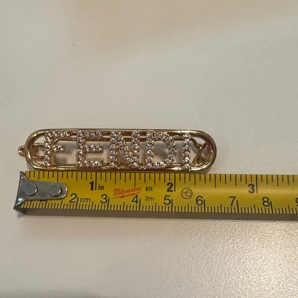 Fendi Authentic Women’s Fendigraphy hair clip gold metal & Rhinestone - Picture 6 of 8